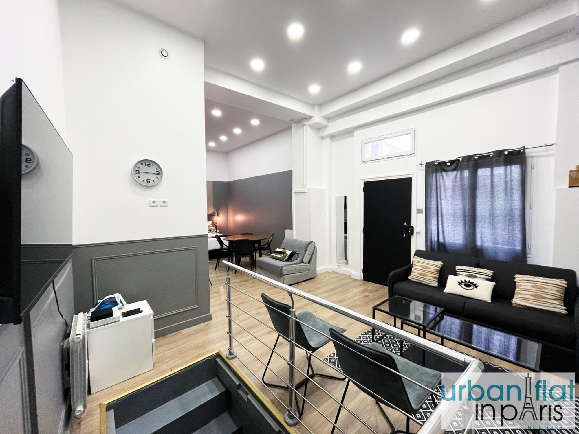 05 - Parisian Design Loft Apartment *